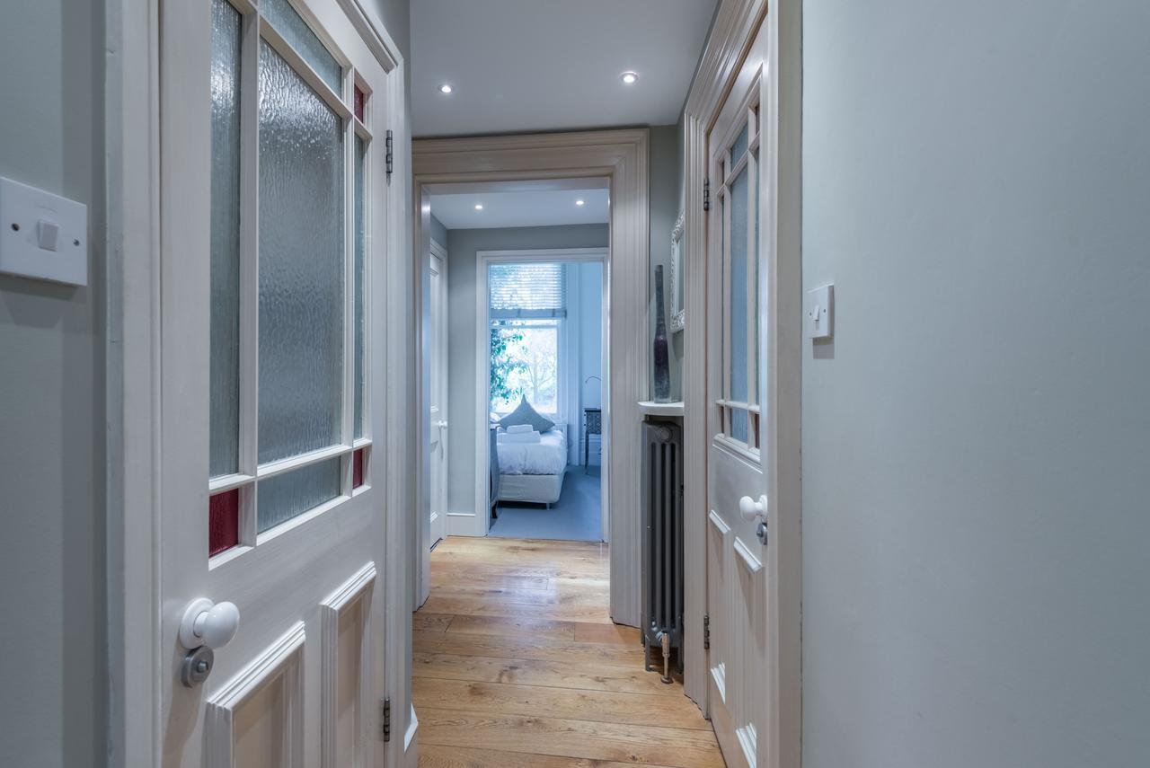 Lovely Chelsea Home Near The Thames By Underthedoormat 伦敦 外观 照片